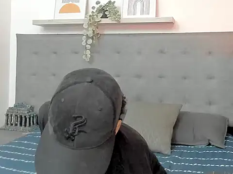 Snapshot of wes_gibbings chatting on February 2026 02:49:02 PM wes gibbings online show from February 2026 02:49:02 PM