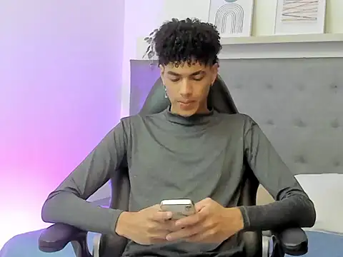 Snapshot of wes_gibbings chatting on February 2026 03:50:02 PM wes gibbings online show from February 2026 03:50:02 PM