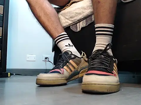 thomass1018 online show from July 2026 07:50:01 PM
