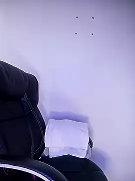  aish a online show from March 2026 08:02:01 PM