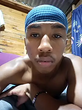 Snapshot of Peterveero12 chatting on February 2026 07:19:02 PM Peterveero12 online show from February 2026 07:19:02 PM