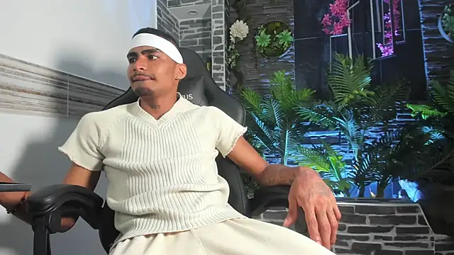 Snapshot of Rpoolrboy chatting on March 2026 10:04:02 PM Rpoolrboy online show from March 2026 10:04:02 PM