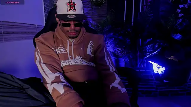 Snapshot of Rpoolrboy chatting on April 2026 04:13:02 AM Rpoolrboy online show from April 2026 04:13:02 AM