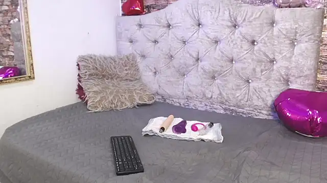 pinkbunnycs online show from February 2026 03:48:01 AM