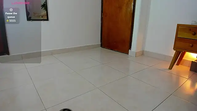 Snapshot of valeryn__rosse chatting on March 2026 02:39:01 AM valeryn rosse online show from March 2026 02:39:01 AM