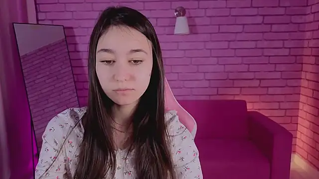 Snapshot of Nicole_Brownie chatting on February 2026 01:56:02 AM Nicole Brownie online show from February 2026 01:56:02 AM