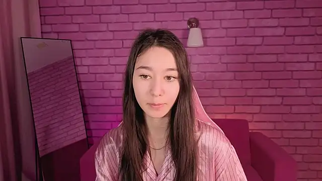 Nicole Brownie online show from May 2026 12:50:01 AM