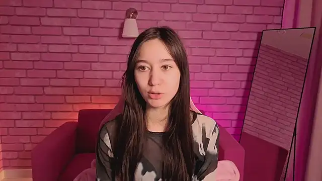 Nicole Brownie online show from May 2026 01:11:02 AM