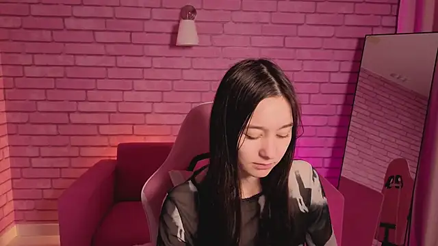 Nicole Brownie online show from May 2026 12:51:02 AM