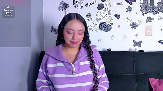 emiily curly online show from February 2026 11:58:02 AM