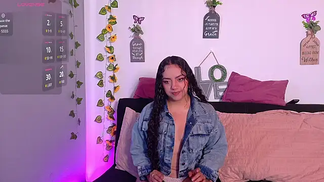 emiily curly online show from April 2026 12:58:02 PM