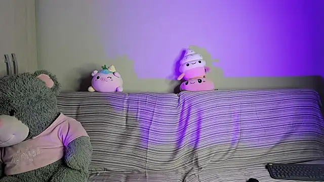 ViolettM online show from February 2026 06:48:02 AM