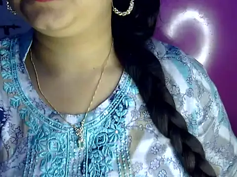 Cute Aliyaa online show from July 2026 02:13:01 PM