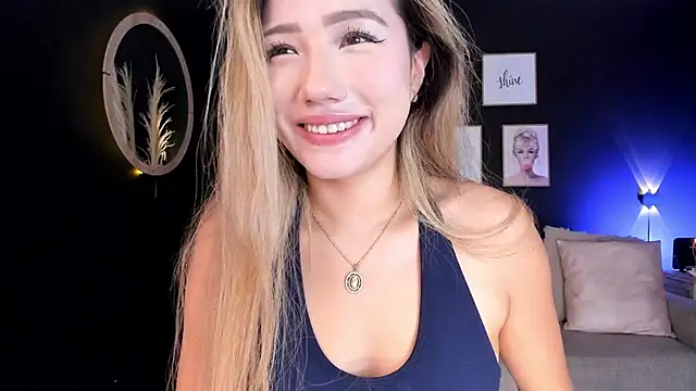 Snapshot of Isa_cortes_ chatting on April 2026 01:36:02 PM Isa cortes online show from April 2026 01:36:02 PM