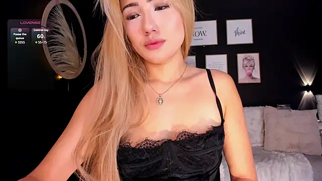 Snapshot of Isa_cortes_ chatting on May 2026 02:58:02 PM Isa cortes online show from May 2026 02:58:02 PM