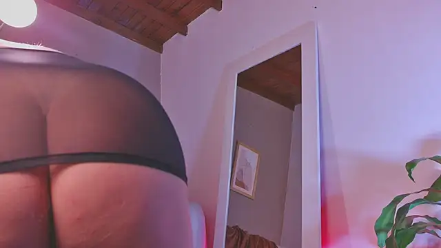 SalomeStorm  online show from May 2026 01:59:01 PM