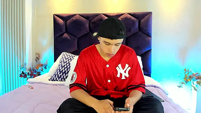 Dominik Souza online show from May 2026 05:43:01 PM