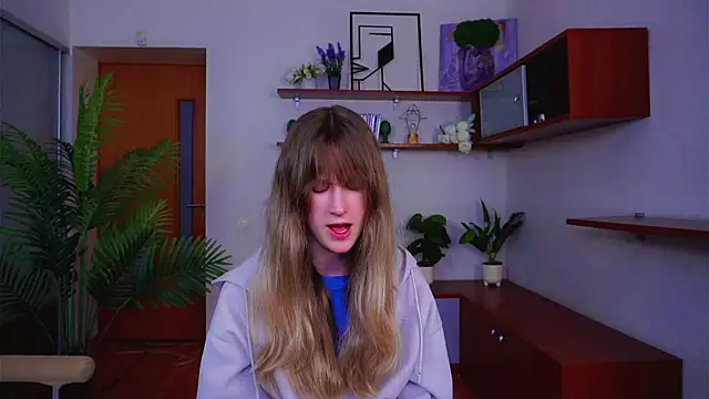 UshaAshauer online show from February 2026 10:47:02 AM