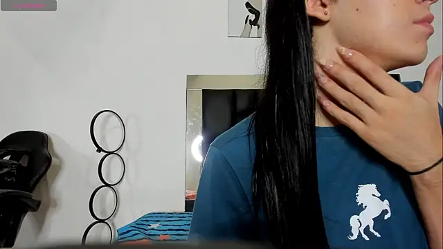 Isabella Moon9 online show from July 2026 11:28:01 AM