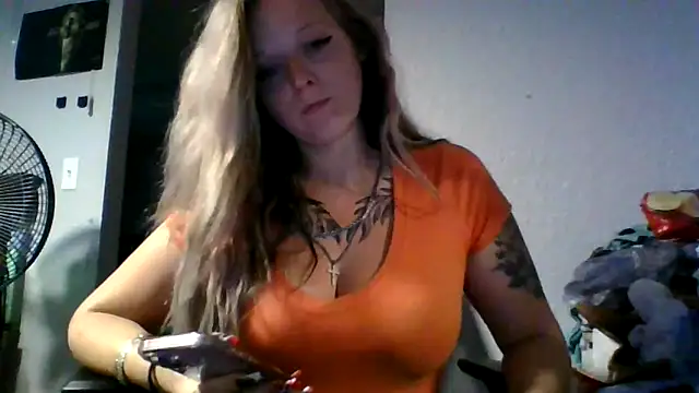 Gypsymomma17 online show from June 2026 12:08:02 AM