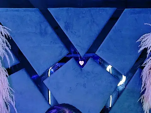 KylieWhitee online show from February 2026 10:27:01 AM