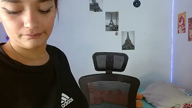 Snapshot of Lolitaa__VIP chatting on February 2026 05:49:02 PM Lolitaa VIP online show from February 2026 05:49:02 PM