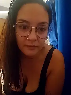 Snapshot of kuramaqueen chatting on February 2026 02:15:02 AM kuramaqueen online show from February 2026 02:15:02 AM