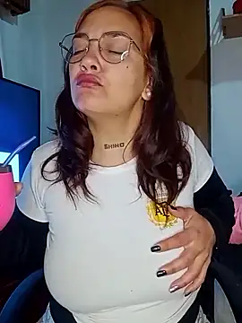 kuramaqueen online show from June 2026 05:42:02 AM
