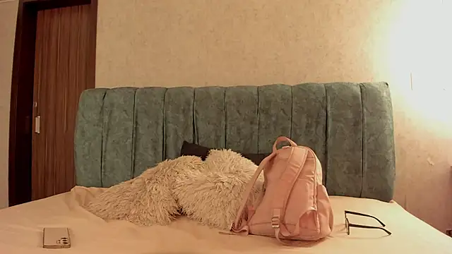 Aleera Walton online show from February 2026 07:57:02 PM