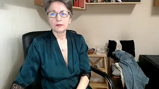 katemodel online show from November 2025 08:13:02 AM