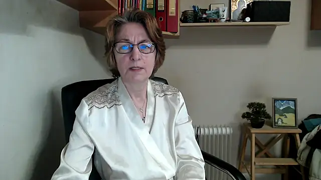 katemodel online show from April 2026 06:47:02 AM