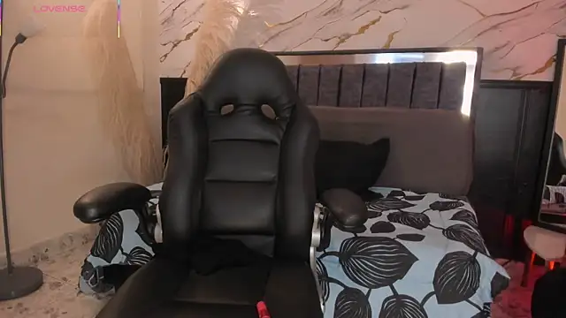 Snapshot of Zoe_dream_ chatting on February 2026 09:30:02 PM Zoe dream online show from February 2026 09:30:02 PM