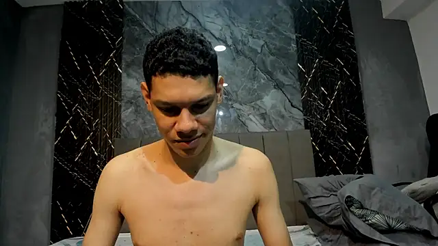 Snapshot of milo_cruz_ chatting on June 2026 05:12:01 AM milo cruz online show from June 2026 05:12:01 AM