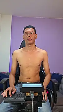 Snapshot of milo_cruz_ chatting on July 2026 01:09:01 PM milo cruz online show from July 2026 01:09:01 PM