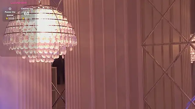 Snapshot of MollyHilton chatting on February 2026 03:01:02 AM MollyHilton online show from February 2026 03:01:02 AM