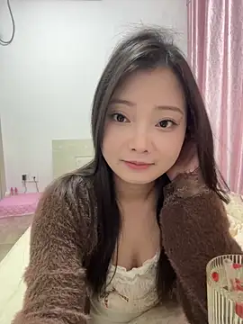 BIGBABYYEYE online show from May 2026 01:49:01 PM