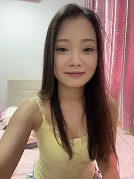 BIGBABYYEYE online show from May 2026 06:18:02 AM