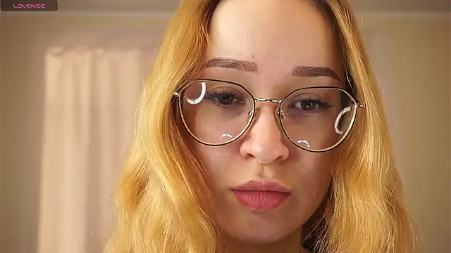 SallyDeniken online show from February 2026 05:22:02 PM