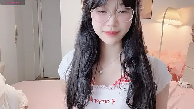 Luminous4173 online show from May 2026 01:07:02 PM