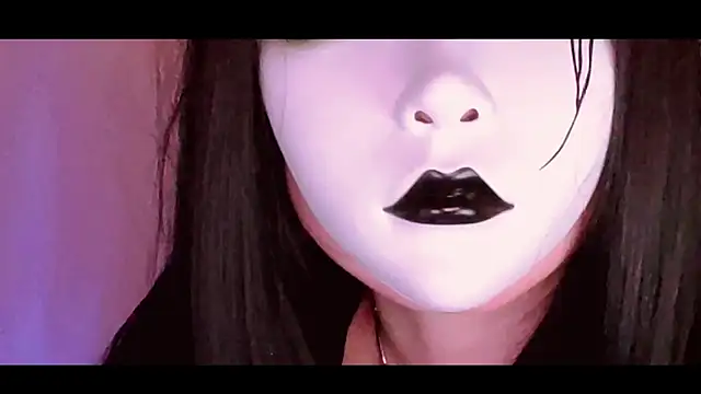 Snapshot of NoirLiliyaa chatting on February 2026 07:03:02 PM NoirLiliyaa online show from February 2026 07:03:02 PM