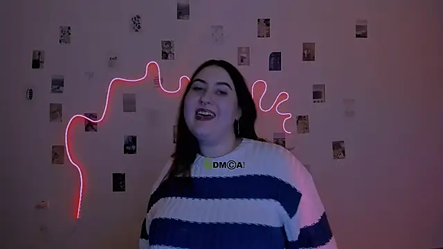 Snapshot of aiva_velvet chatting on February 2026 11:41:02 PM aiva velvet online show from February 2026 11:41:02 PM