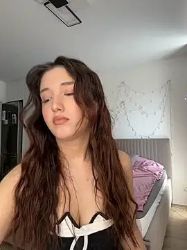 Anna Elfii online show from May 2026 05:57:02 AM