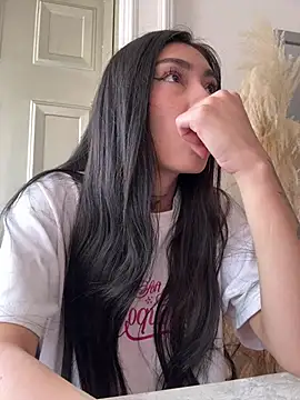 Bonny Eva online show from May 2026 05:21:01 PM
