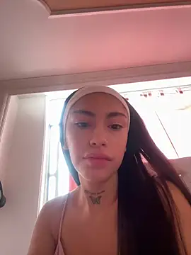 Bonny Eva online show from May 2026 04:25:01 PM