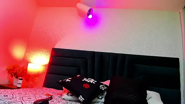 Dahliablack online show from March 2026 12:31:01 PM