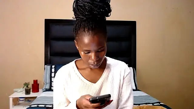 Snapshot of AppleAsss chatting on February 2026 12:25:01 PM AppleAsss online show from February 2026 12:25:01 PM