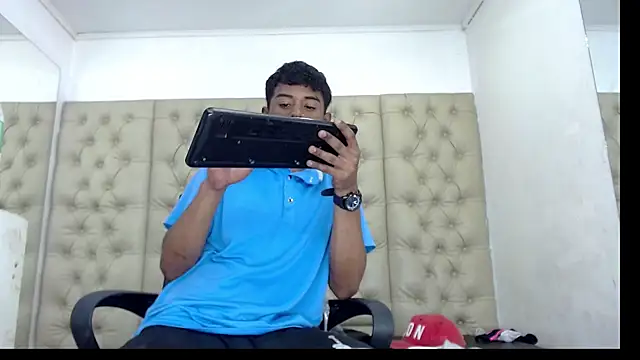 TonnyMarck online show from March 2026 02:30:02 AM