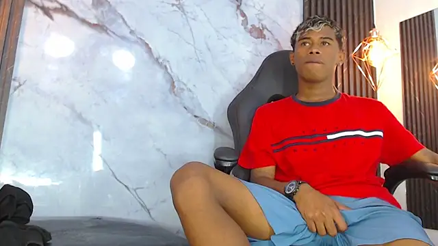 TonnyMarck online show from March 2026 02:49:02 AM