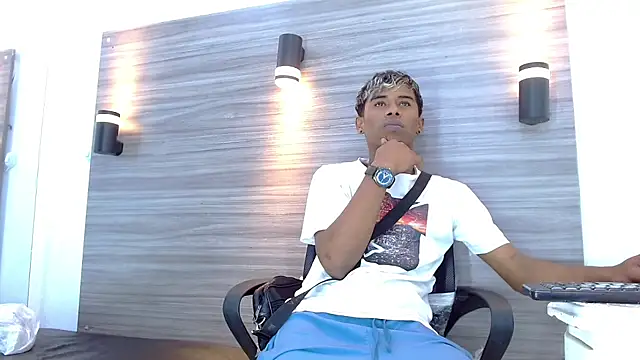 TonnyMarck online show from March 2026 03:06:02 AM