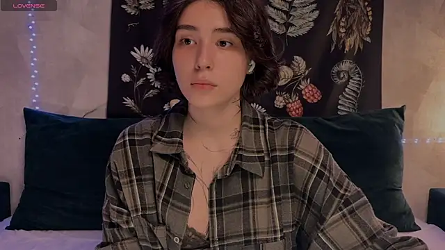 Snapshot of fullofluv chatting on March 2026 11:31:02 PM fullofluv online show from March 2026 11:31:02 PM